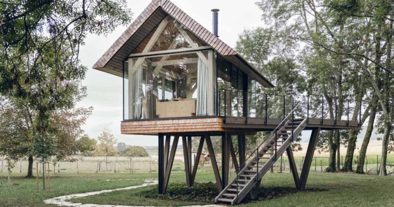 A Small Elevated Cabin Inspired By A Bird's Nest - Architecture Collection