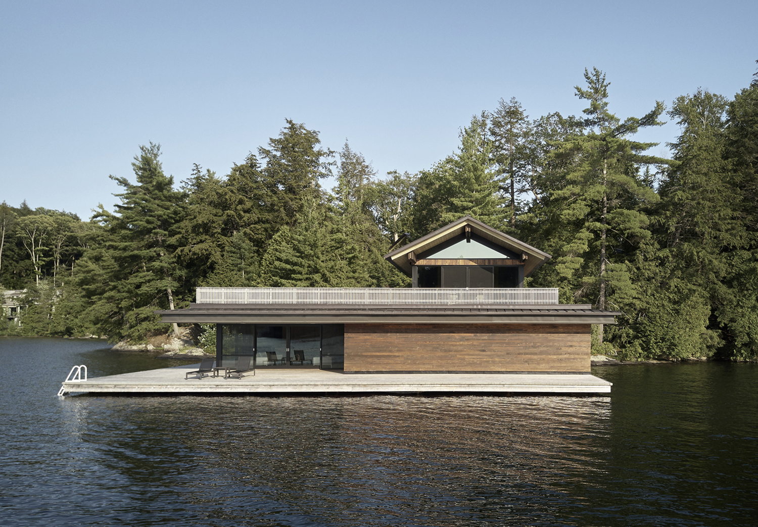metrick-cottage-and-boathouse,-lake-joseph,-ontario,-canada-–