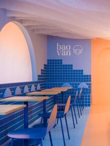 this-restaurant-interior-design-was-inspired-by-a-beach-sunset