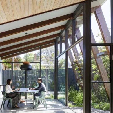 this-home's-addition-is-designed-to-feel-like-you've-stepped-into-the-garden